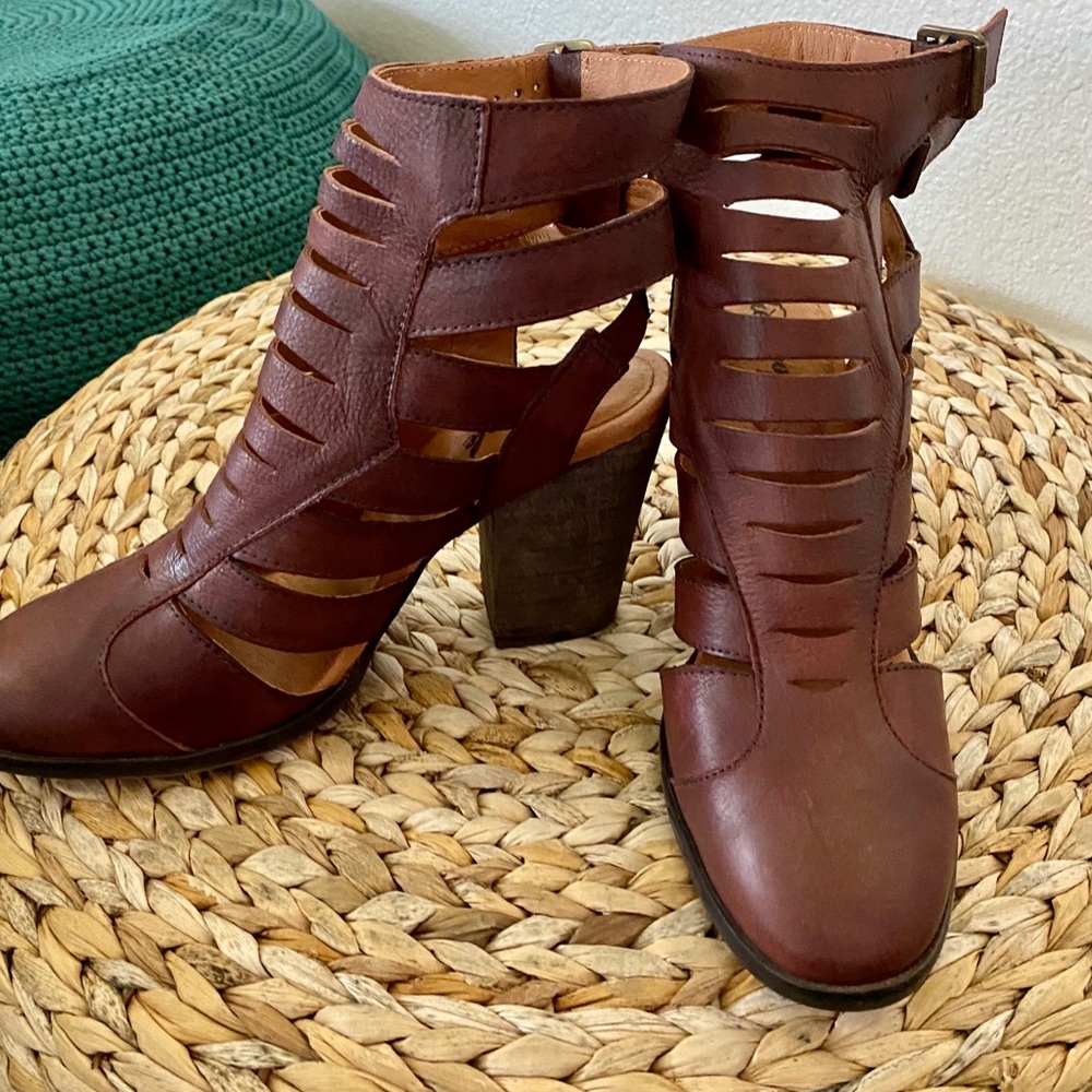 Free People Sandals